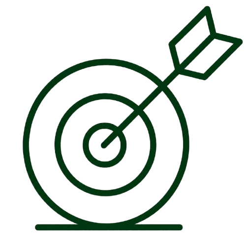Bullseye target with arrow hitting center, representing goal-oriented strategy by a freelance digital marketer in Saudi Arabia